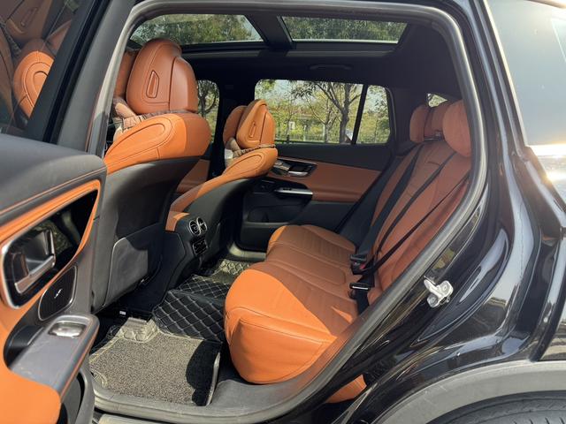 Mercedes-Benz GLC 2024 GLC 260 L 4MATIC Dynamic 5-Seater – фото 6
