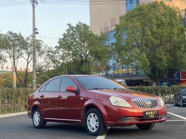 Excelle 2015 модификация 1.5L Manual Exclusive – фото 4