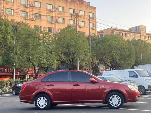 Excelle 2015 модификация 1.5L Manual Exclusive – фото 5