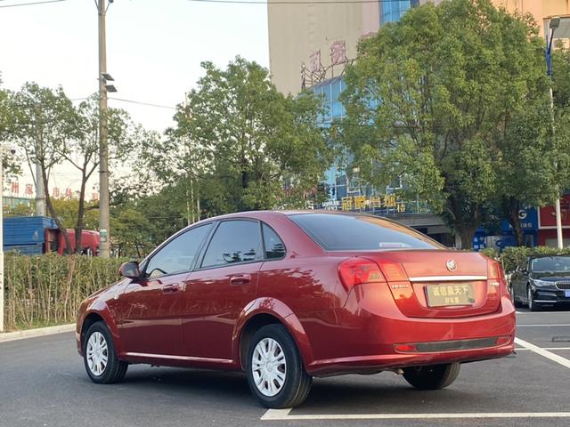 Excelle 2015 модификация 1.5L Manual Exclusive – фото 9