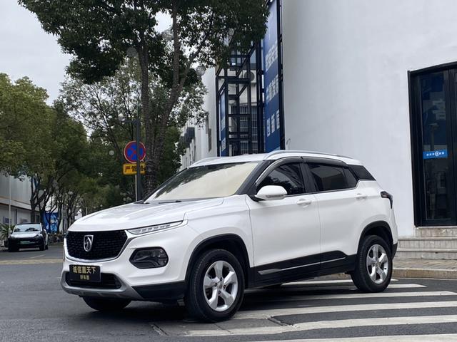 Baojun 510 Модель 2019 года 1.5L Manual Luxgen Xiang тип National V