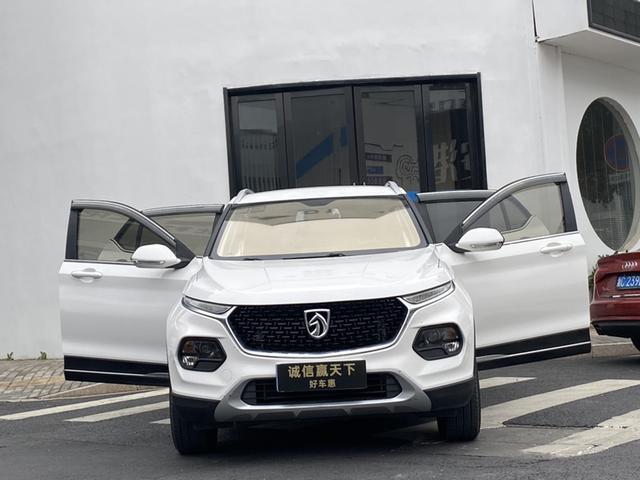 Baojun 510 Модель 2019 года 1.5L Manual Luxgen Xiang тип National V – фото 2