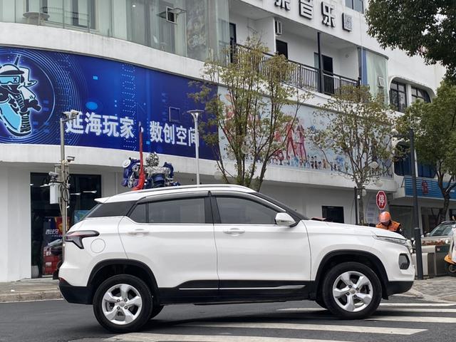 Baojun 510 Модель 2019 года 1.5L Manual Luxgen Xiang тип National V – фото 6
