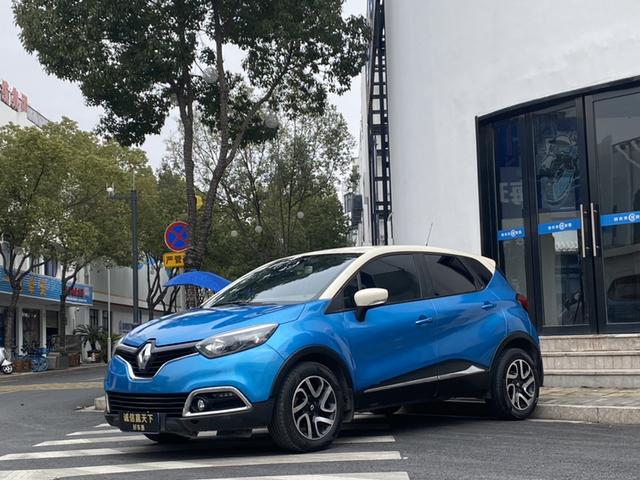 Captur Imported 2015 модификация 1.2T автоматическое Com f ort Fresh Edition