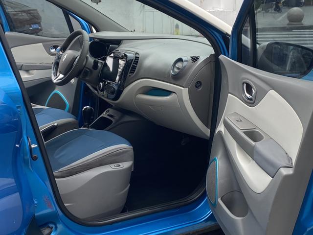 Captur Imported 2015 модификация 1.2T автоматическое Com f ort Fresh Edition – фото 12