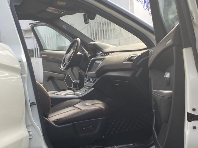 Landwind X7 2016 модификация 2.0T Panorama Premium Edition – фото 9