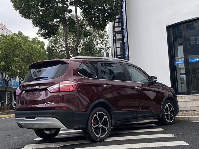 SWM X7 Модель 2018 года 1.5T автоматическое Smart Connect тип 7 seat – фото 5