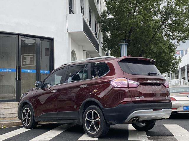 SWM X7 Модель 2018 года 1.5T автоматическое Smart Connect тип 7 seat – фото 7