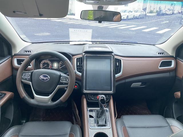 SWM X7 Модель 2018 года 1.5T автоматическое Smart Connect тип 7 seat – фото 9