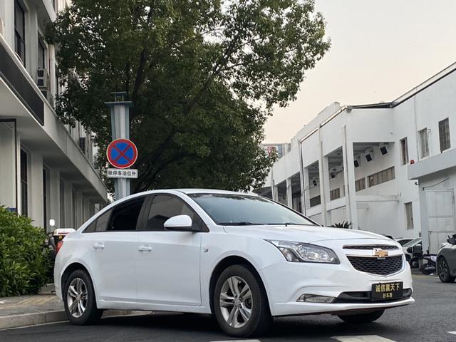 Chevrolet Cruze 2015 1.5L Classic SE AT – фото 4