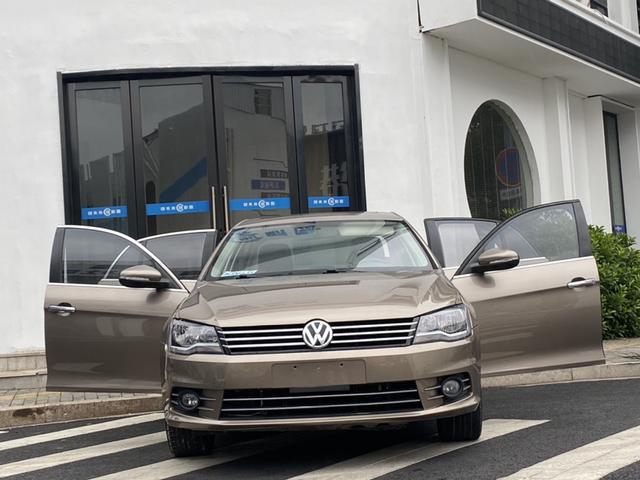 Volkswagen Bora 2016 1.6L Automatic Comfort – фото 2