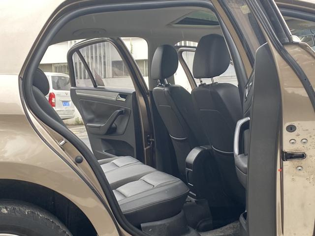 Volkswagen Bora 2016 1.6L Automatic Comfort – фото 13