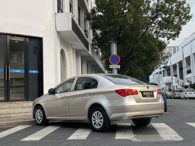 Roewe 350 2015 модификация 1.5L автоматическое Exclusive Edition – фото 9