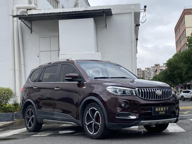 SWM X7 Модель 2018 года 1.5T автоматическое Smart Connect тип 7 seat – фото 4