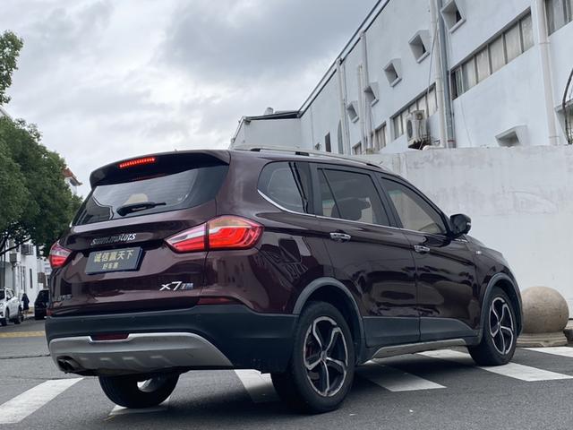 SWM X7 Модель 2018 года 1.5T автоматическое Smart Connect тип 7 seat – фото 9