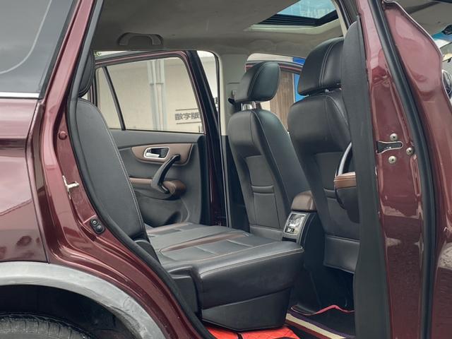 SWM X7 Модель 2018 года 1.5T автоматическое Smart Connect тип 7 seat – фото 13