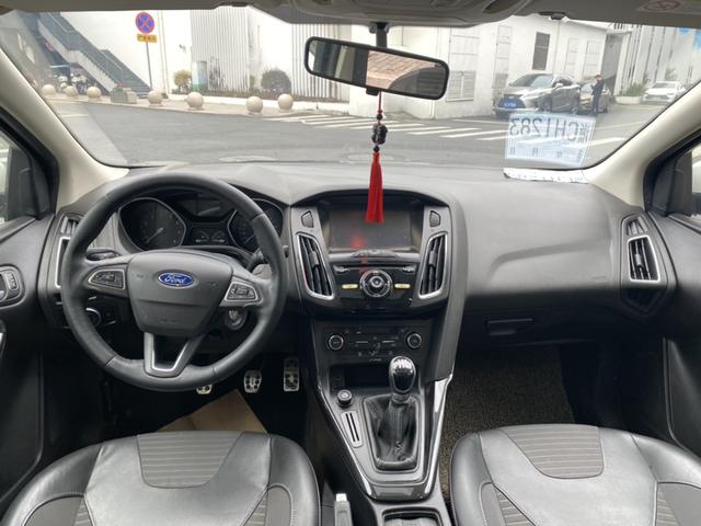 Ford Focus 2015 модификация Тройная литиевая батарея кузов EcoBoost 125 Manual Super Fashion тип – фото 11