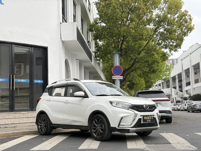 Landwind X2 2017 модификация 1.6L автоматическое Sebring Edition