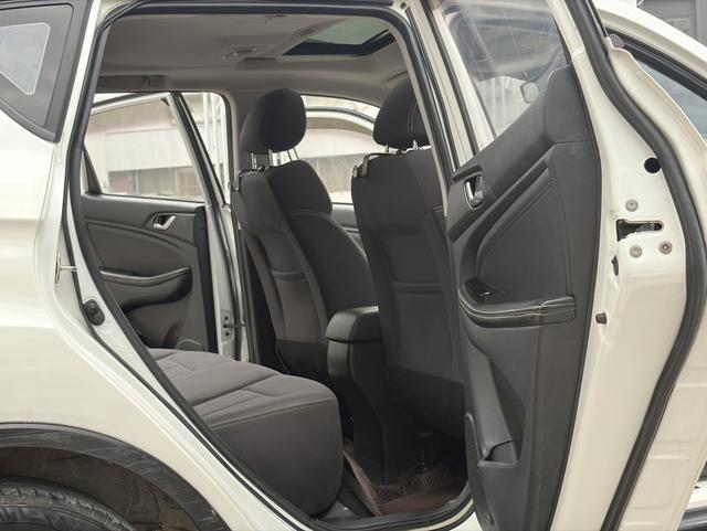 Landwind X2 2017 модификация 1.6L автоматическое Sebring Edition – фото 12