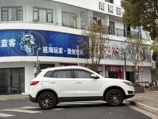 FAW Senya R7 2016 1.6L Manual Premium – фото 6
