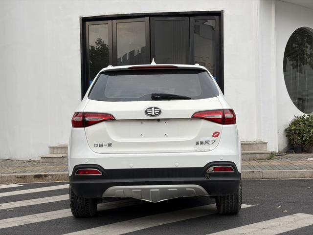 FAW Senya R7 2016 1.6L Manual Premium – фото 8