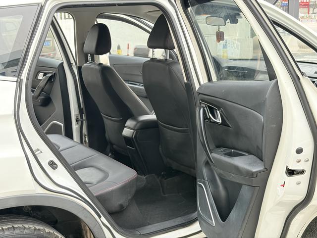 FAW Senya R7 2016 1.6L Manual Premium – фото 13