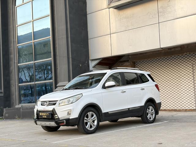 BAIC Huansu S3 2016 модификация 1.5L Manual Basic National V – фото 1