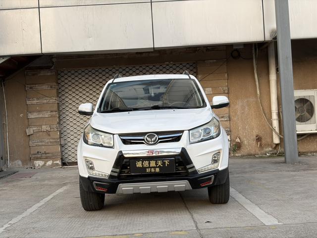 BAIC Huansu S3 2016 модификация 1.5L Manual Basic National V – фото 3