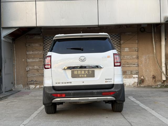 BAIC Huansu S3 2016 модификация 1.5L Manual Basic National V – фото 6