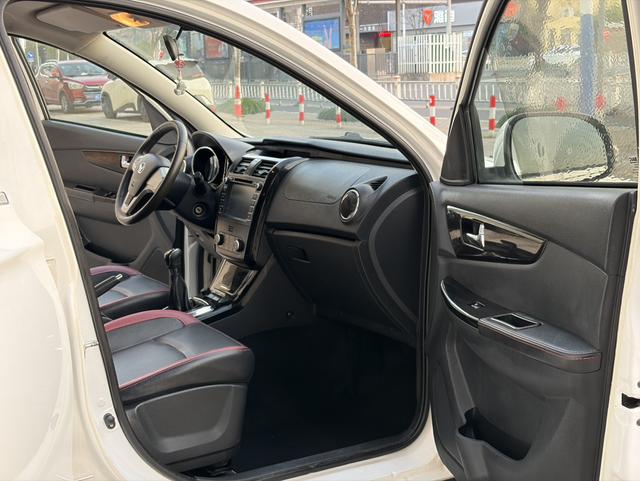 BAIC Huansu S3 2016 модификация 1.5L Manual Basic National V – фото 10