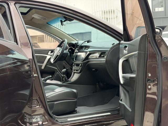 Geely Emgrand 2017 модификация Тройная литиевая батарея кузов Million модификация 1.5L Manual Up Connected Edition – фото 12
