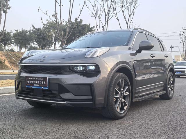 Lynk & Co 01 2023 2.0TD 2WD Pro – фото 1