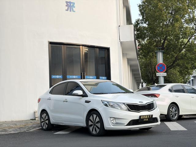 KIA K2 2012 модификация Тройная литиевая батарея кузов 1.6L AT Premium ECO – фото 3