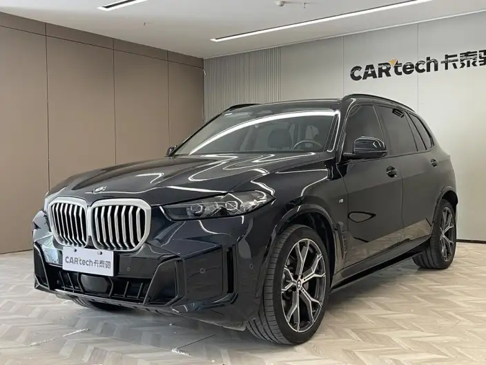 BMW X5 2023 Model xDrive30Li Exclusive Model M Sports Night Set