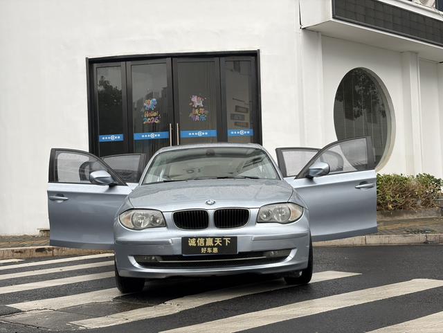 BMW 1 Series Imported 2010 модификация 120i Спорт Limited edition – фото 2