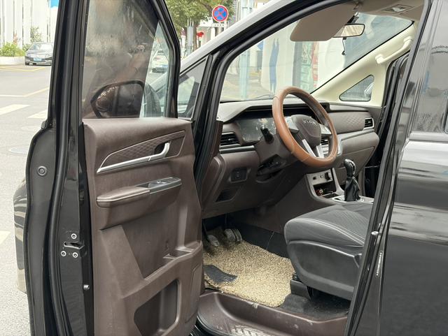 Ruishi Wangpai M7 Раздел 2023 1.6L Creative Edition Manual Long axis 7 seat – фото 10