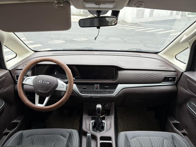 Ruishi Wangpai M7 Раздел 2023 1.6L Creative Edition Manual Long axis 7 seat – фото 11