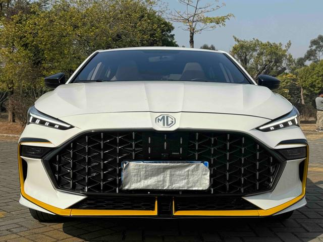 MG6 2021 Pro 1.5T Automatic Trophy Luxury – фото 2
