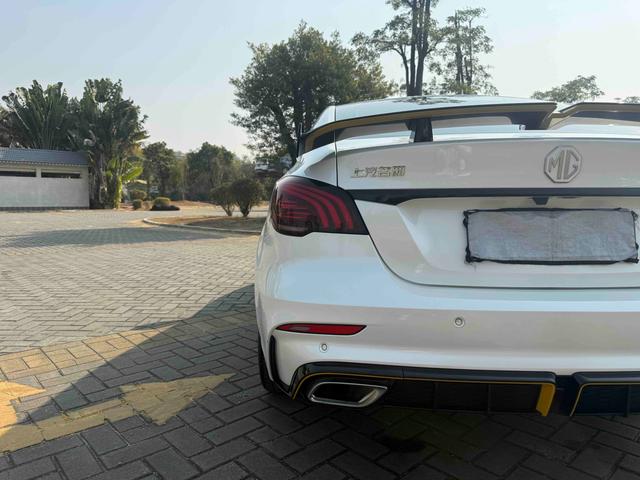 MG6 2021 Pro 1.5T Automatic Trophy Luxury – фото 21