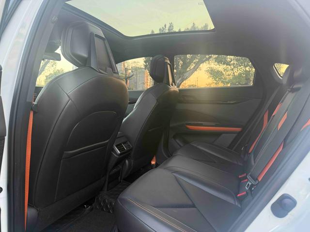 Changan UNI-V 2022 1.5T Sport – фото 7