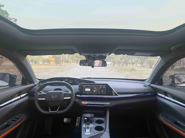 Changan UNI-V 2022 1.5T Sport – фото 11