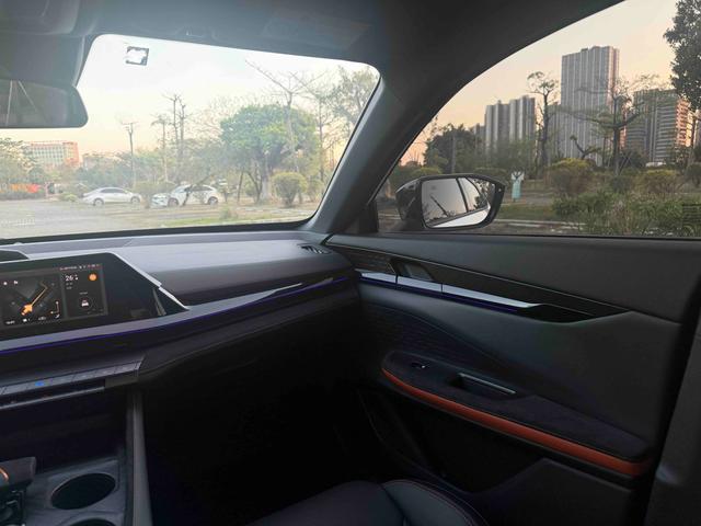 Changan UNI-V 2022 1.5T Sport – фото 13