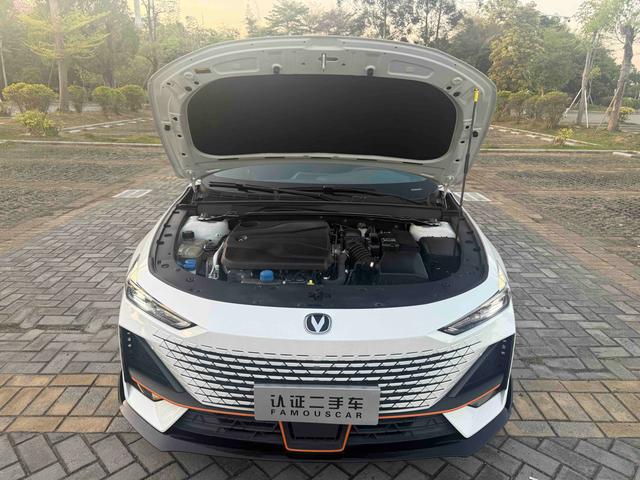 Changan UNI-V 2022 1.5T Sport – фото 17