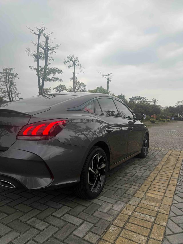 MG5 2022 300TGI DCT Chao Yue Luxury Edition – фото 9
