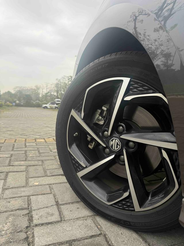MG5 2022 300TGI DCT Chao Yue Luxury Edition – фото 21