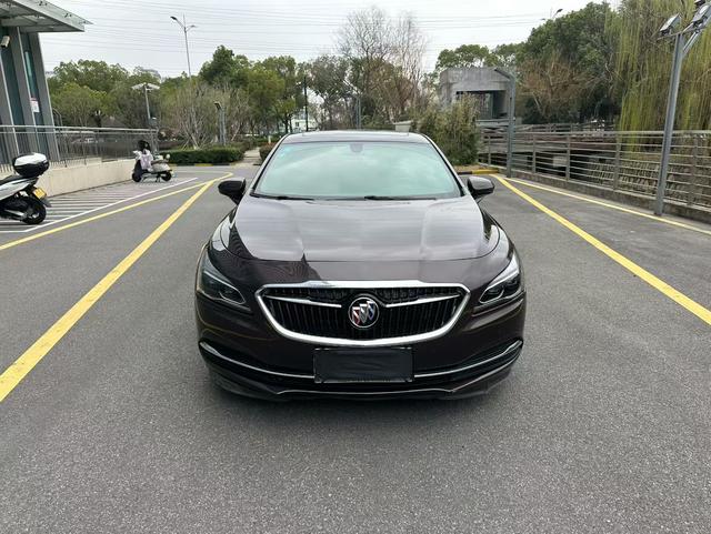 Buick LaCrosse Модель 2018 года 28T Elite – фото 3