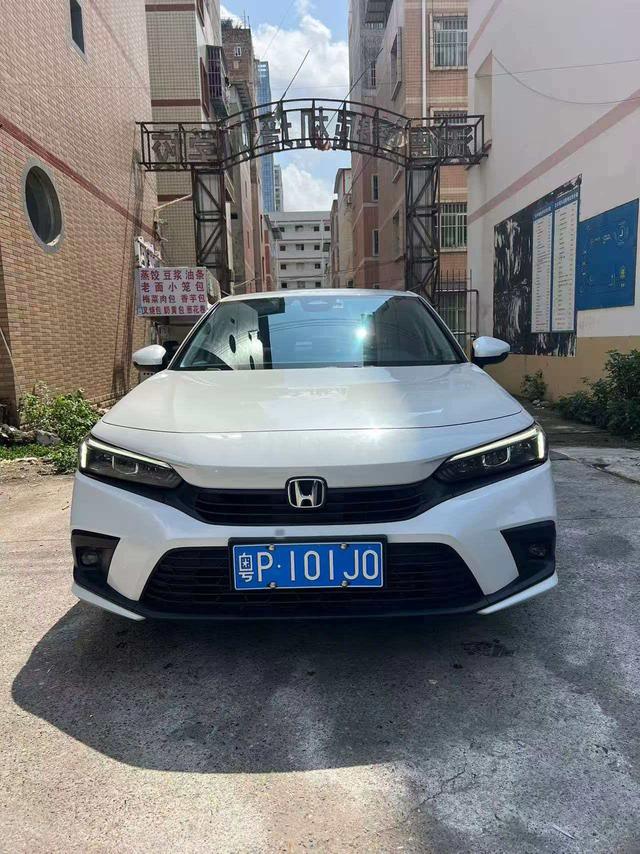 Honda Civic 2022 240TURBO CVT Dynamic – фото 2