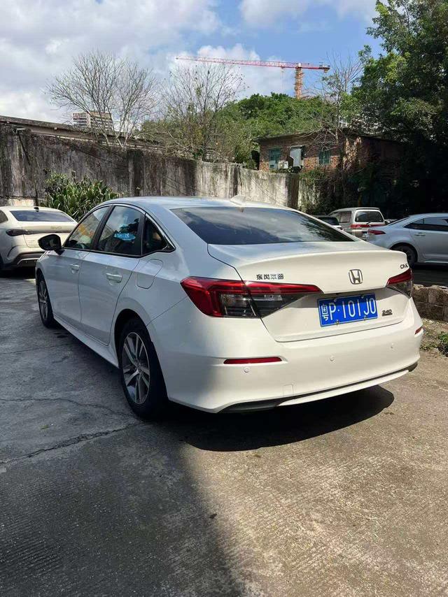Honda Civic 2022 240TURBO CVT Dynamic – фото 9