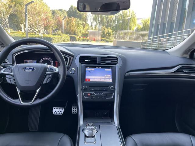 Ford Mondeo 2017 модификация EcoBoost 200 Luxury – фото 5