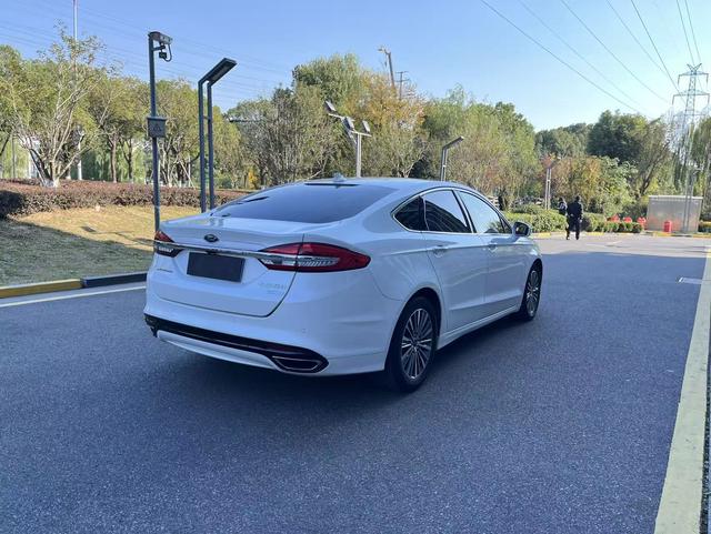 Ford Mondeo 2017 модификация EcoBoost 200 Luxury – фото 9
